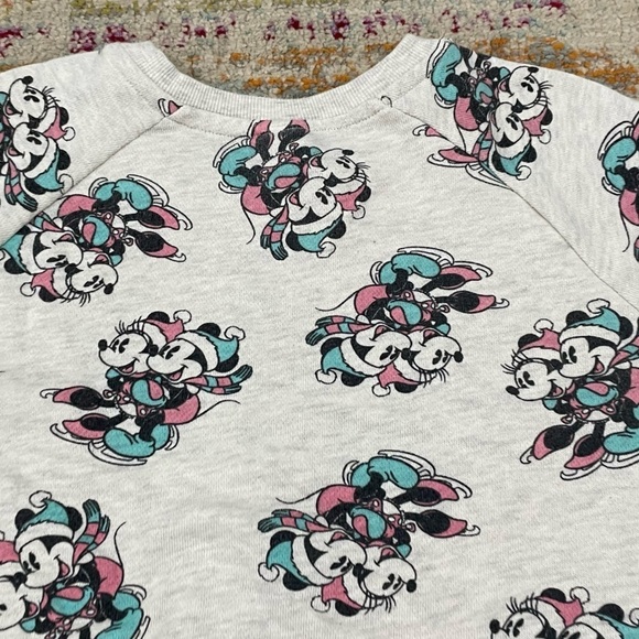 Women's Mickey Mouse and Minnie Mouse Winter Cartoon Crewneck Sweatshirt - Picture 7 of 8